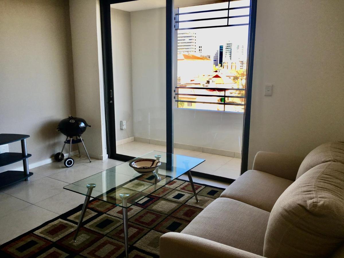 Apartamento City Junction Windhoek Exterior foto